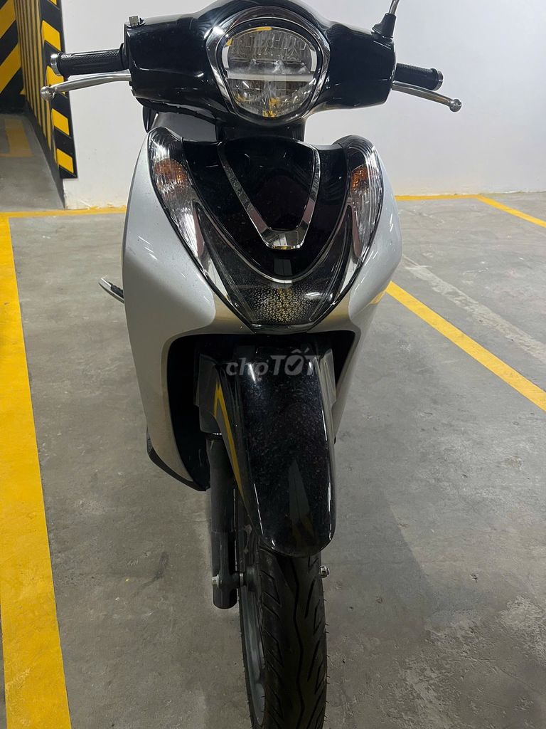 Bán Honda SH Mode 2025 Bản đặt biệt, odo 4k km. Mua bán Xe máy tại Thành phố Thủ Dầu Một Bình Dương được đăng bởi Phạm Thanh Longl hình 3