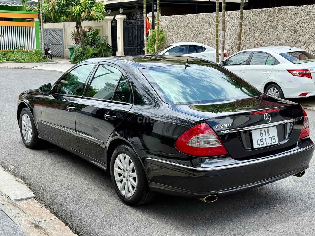Mercedes Benz E280 date 2008 xe chuẩn đẹp zin. Mua bán Ô tô tại Quận Gò Vấp Tp Hồ Chí Minh được đăng bởi Kim Kim hình 5
