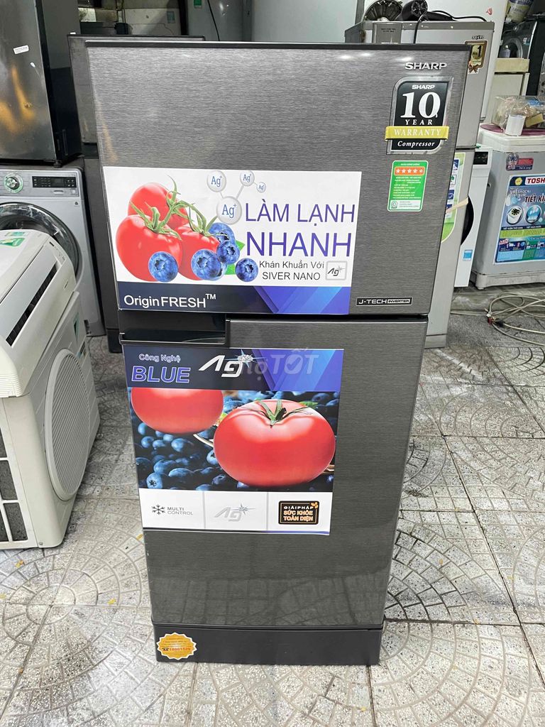 Tủ lạnh Sharp 165 lít Inverter Xám. Mua bán Tủ lạnh tại Quận Cẩm Lệ Đà Nẵng được đăng bởi Nguyễn Tấn khang hình 1