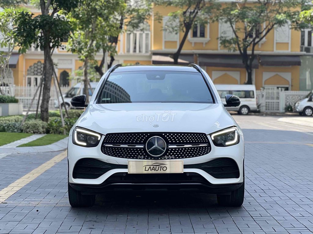 Mercedes Benz GLC 300 4Matic model 2020 nhập Đức