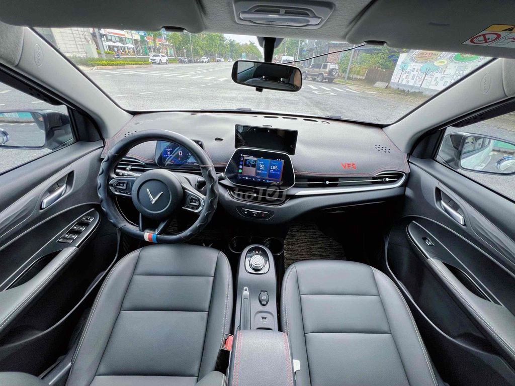 VinFast VF5 Plus mua pin xe vào hơn 50 t phụ kiện. Mua bán Ô tô tại Quận Cầu Giấy Hà Nội được đăng bởi MYCAR EV hình 12