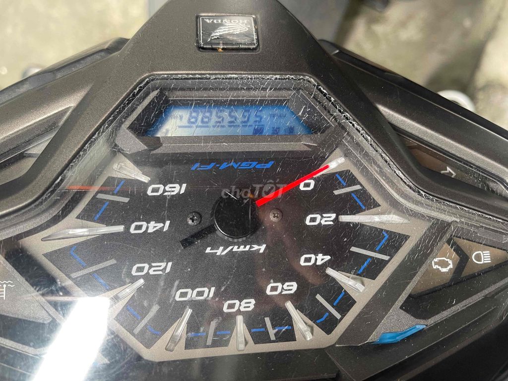 Cấn bán gấp Vario 150, máy nguyên zin (chính chủ). Mua bán Xe máy tại Huyện Nhà Bè Tp Hồ Chí Minh được đăng bởi Ngọc Trọng hình 4