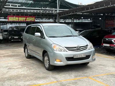 INNOVA 2.0G 2011 SỐ SÀN ,XE CHUẨN 18 vạn RẤT ĐẸP