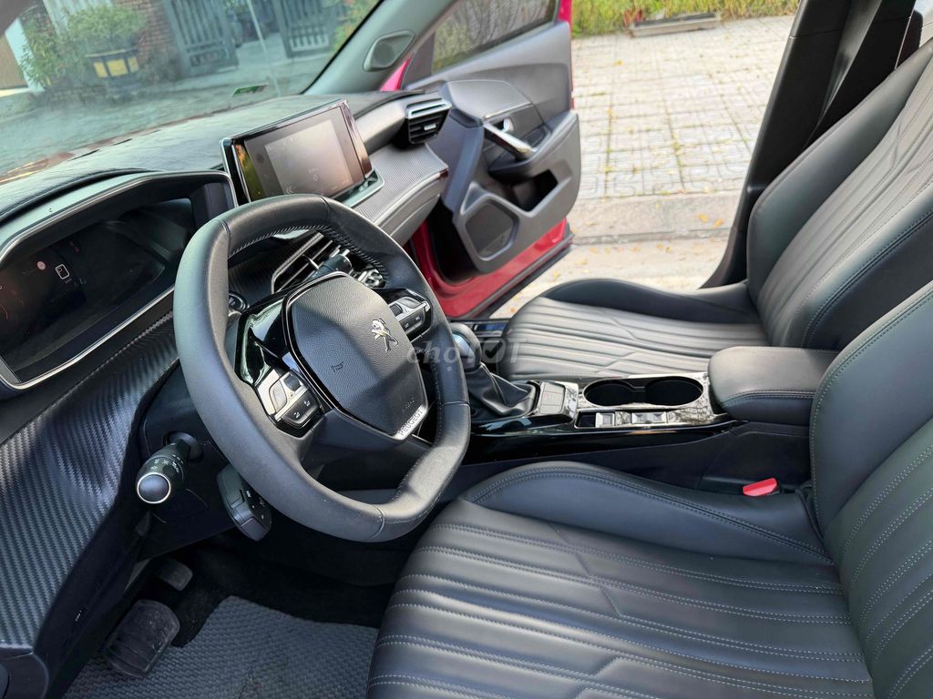 Peugeot 2008 2022 photo 5