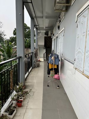 chính chủ Bán nhà 6.4x16 3 lầu gần vinhome Q9