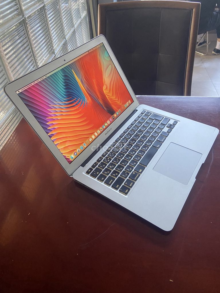 MacBook Core i7. Ram 8gb. Ssd 500gb. Full CN