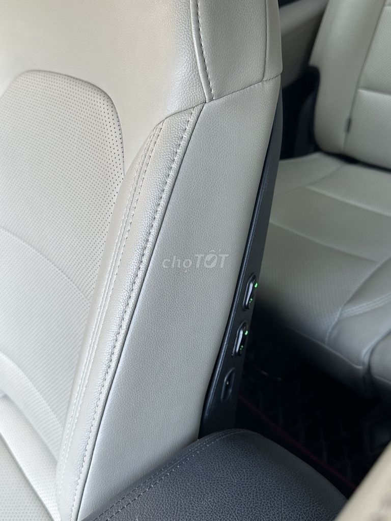 Kia Rondo 2019 GAT 64000 km. Mua bán Ô tô tại Quận 8 Tp Hồ Chí Minh được đăng bởi Duong Thanh Hieu hình 14