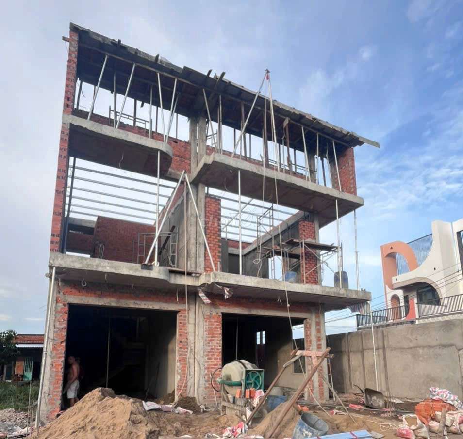 VILLA SÂN VƯỜN GÓC 2 MẶT TIỀN GẦN CHỢ XOÀI ĐÔI. Mua bán nhà ở tại Huyện Cần Đước Long An được đăng bởi Vũ Thiên hình 2