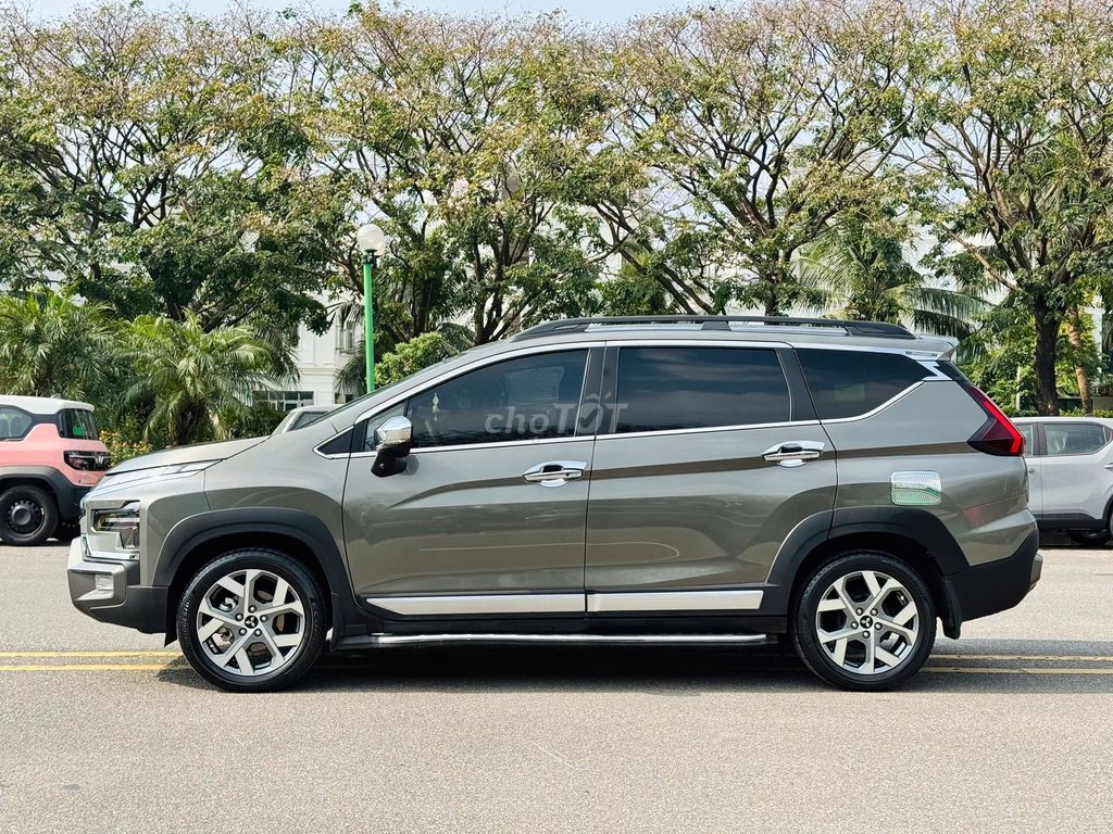 Mitsubishi Xpander Cross 2023, màu khỏe, xe chất. Mua bán Ô tô tại Quận Long Biên Hà Nội được đăng bởi Long Biên Cars hình 4