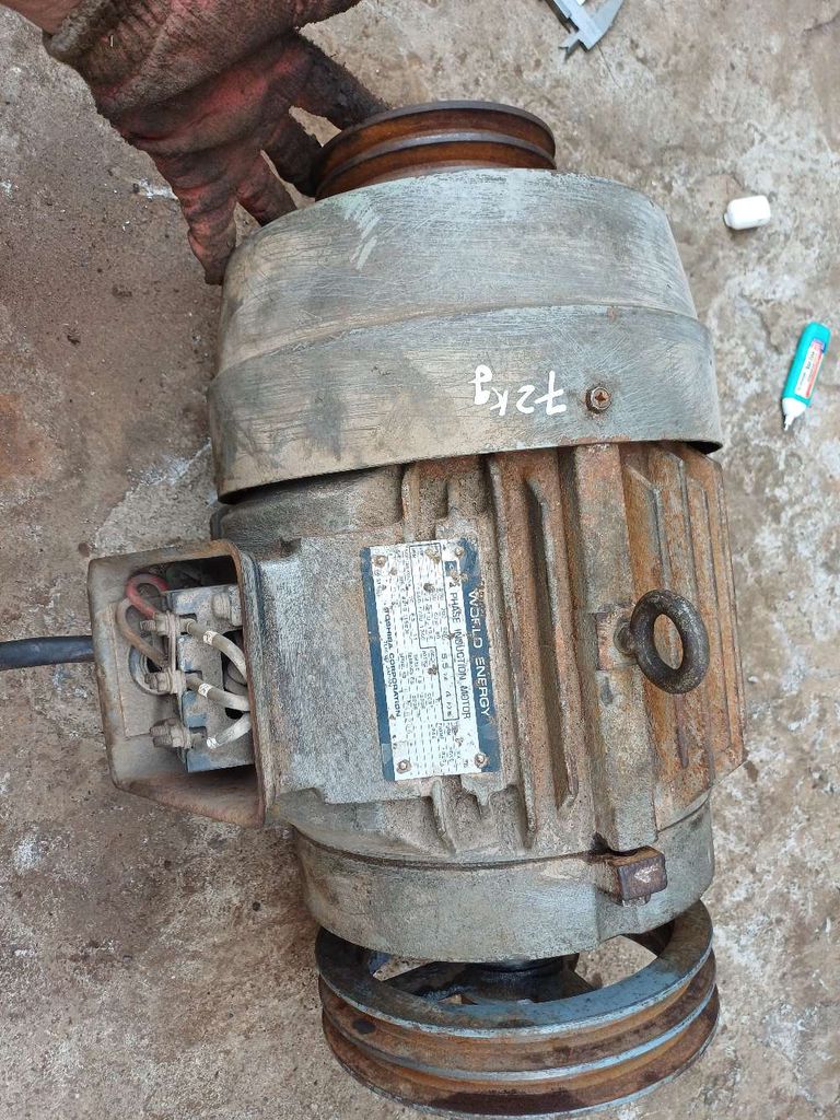 Mô tơ điện Toshiba 5.5 kW. Mua bán Đồ chuyên dụng, Giống nuôi trồng tại Huyện Thanh Trì Hà Nội được đăng bởi Phạm Đức Việt hình 1