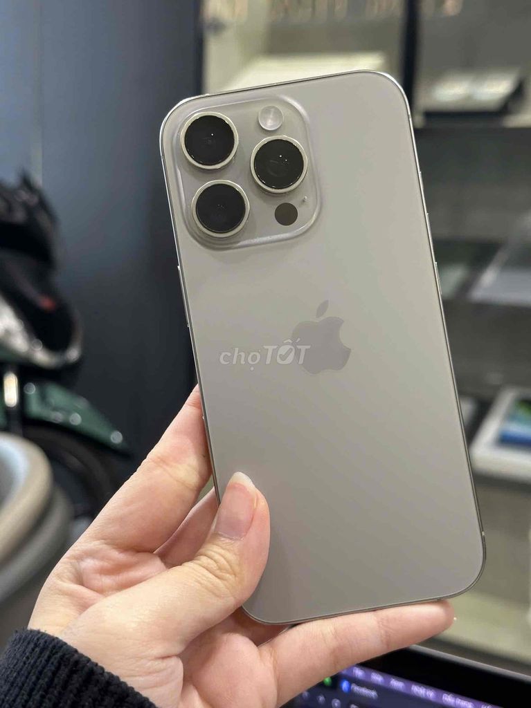 Apple iPhone 16 Pro 256GB Titan Tự Nhiên Quốc Tế. Mua bán Điện thoại tại Quận 8 Tp Hồ Chí Minh được đăng bởi TRƯỜNG MOBILE  hình 1