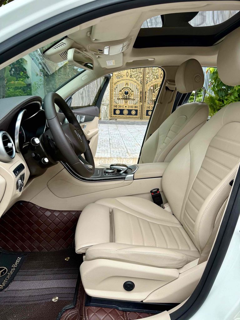 Mercedes Benz GLC Class 2018 300 4MATIC AT - 54000. Mua bán Ô tô tại Quận 6 Tp Hồ Chí Minh được đăng bởi Quang Thuận Quân hình 14