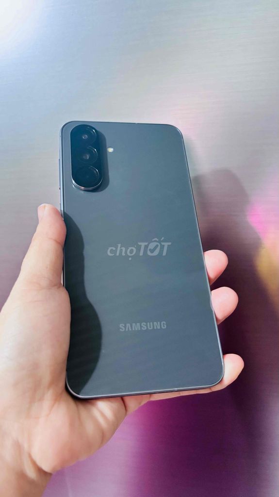 Samsung Galaxy A56 5G em cần bán. Mua bán Điện thoại tại Thành phố Biên Hòa Đồng Nai được đăng bởi Trần Thị Mai Lý hình 1