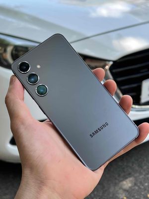 Samsung Galaxy S24 Xám 128GB zin áp đẹp như mới. Mua bán Điện thoại tại Quận Thanh Khê Đà Nẵng được đăng bởi Vietphones Store 16 Kỳ Đồng