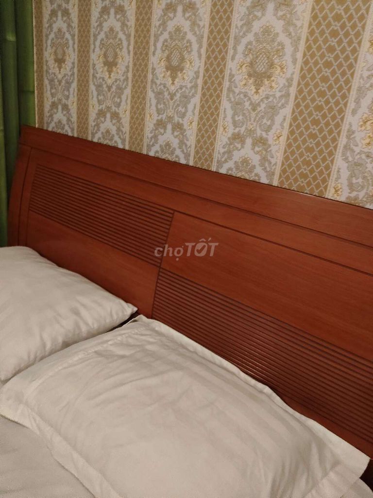 Giường ngủ Gỗ nguyên khối Nâu Đơn giản. Mua bán Giường, chăn ga gối nệm tại Quận Bình Thạnh Tp Hồ Chí Minh được đăng bởi Đặng Bá Dũng hình 1