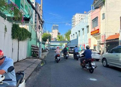 TUYỂN TẠP VỤ VĂN PHÒNG.