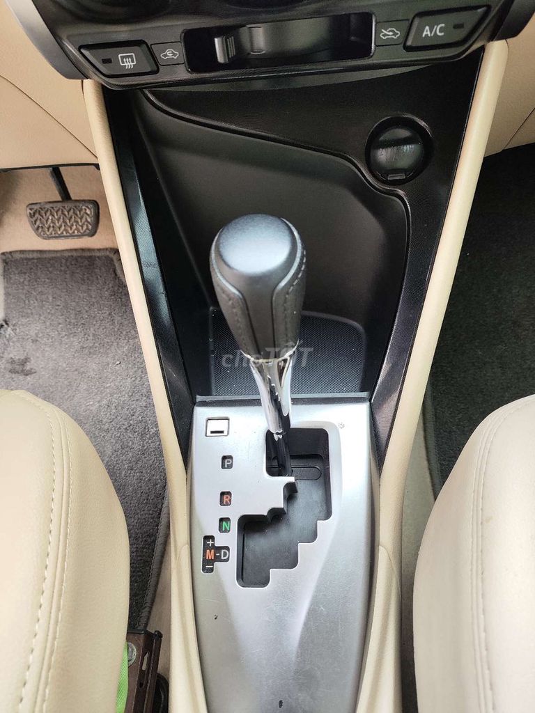 Toyota Vios 2018 E AT Vàng cát. Mua bán Ô tô tại Thành phố Vinh Nghệ An được đăng bởi Thành Chung hình 7