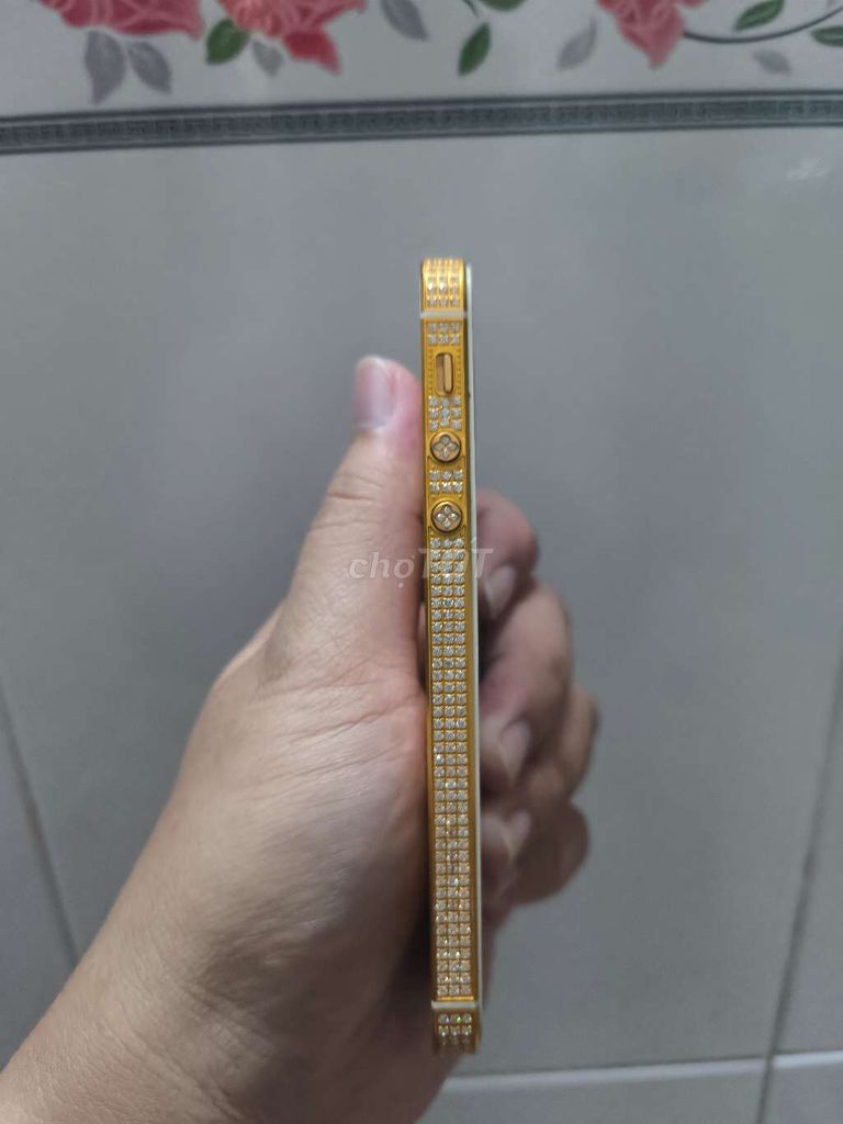 Apple iPhone 5 16GB Vàng. Mua bán Điện thoại tại Thành phố Thuận An Bình Dương được đăng bởi Nguyễn Lam Phụng hình 5