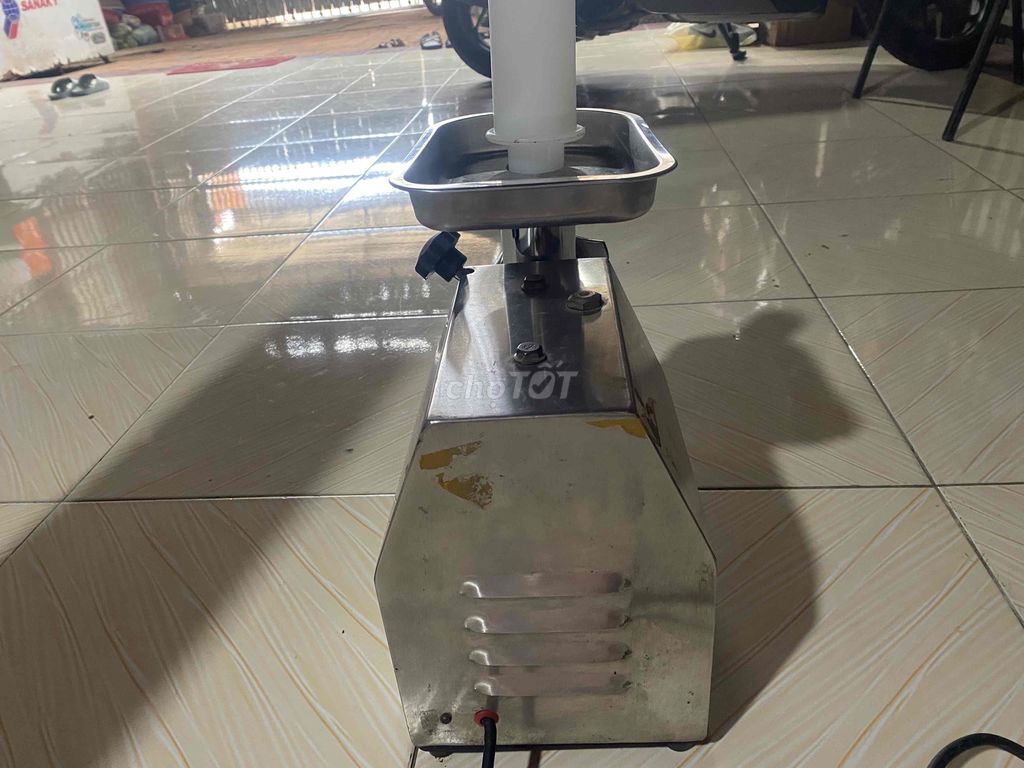 Máy xay thịt Thép không gỉ Bạc. Mua bán Bếp, lò, đồ điện nhà bếp tại Huyện Châu Phú An Giang được đăng bởi Phan Thai Bao hình 1