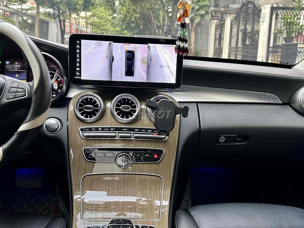 Mercedes C250 Exclusive 2018 màu đen siêu đẹp. Mua bán Ô tô tại Quận Cầu Giấy Hà Nội được đăng bởi Cao Quý hình 16