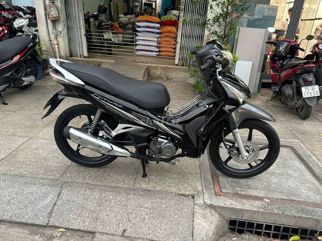 Honda Future Fi 2014 Черный Б/у