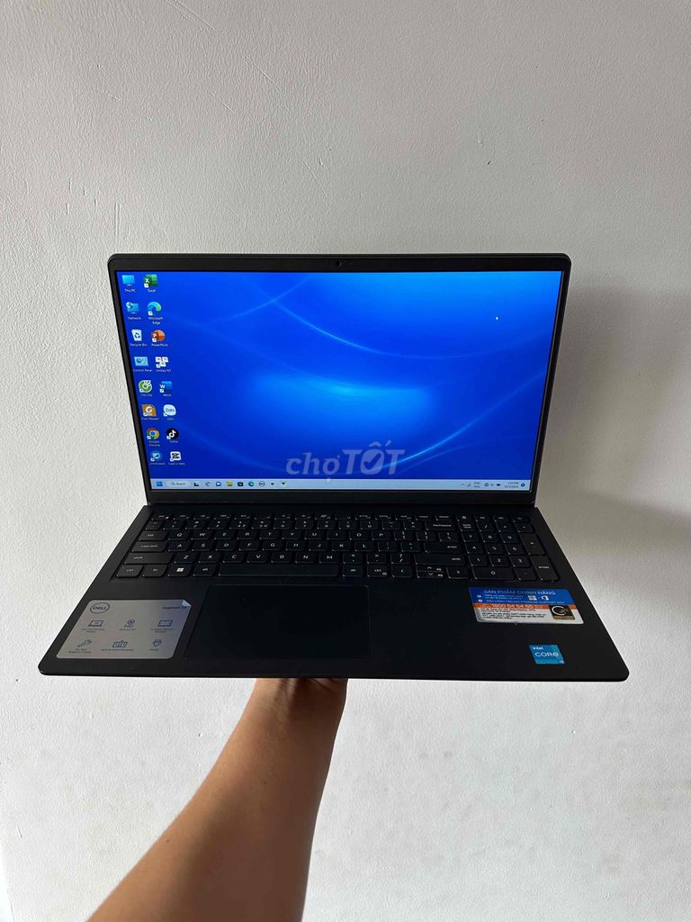 Dell Inspiron 3520.i3 1215U.Ram 8/512Gb