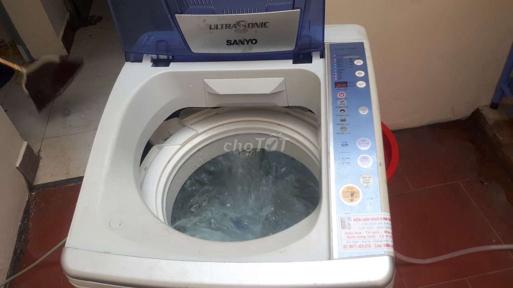 0964424515 - Mây giặt Sanyo 8.5kg giặt êm, vắt khô.