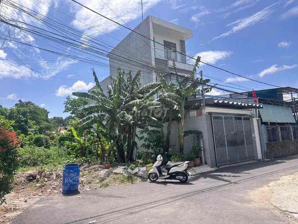 Bán gấp lô đất ngang 10 Phú Giáo Bình Dương