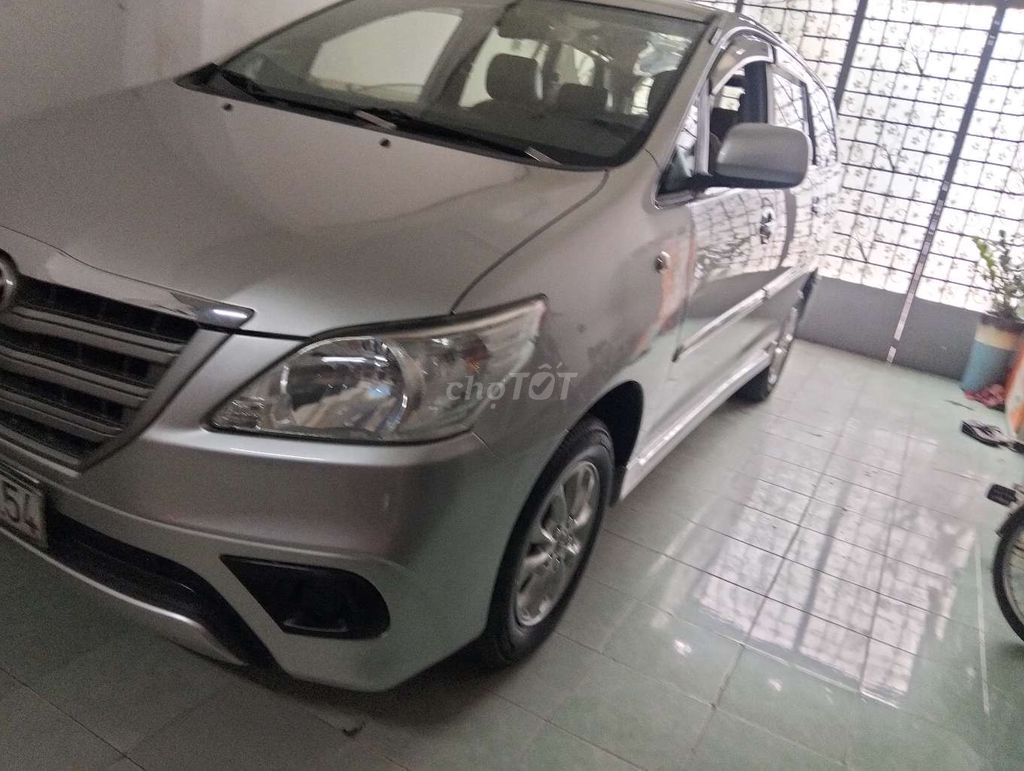 XE NHÀ INNOVA 2014. MÁY 2.0G.MÁY RẤT ÊM XE ZIN 90%. Mua bán Ô tô tại Quận Tân Bình Tp Hồ Chí Minh được đăng bởi Văn Thiện hình 2