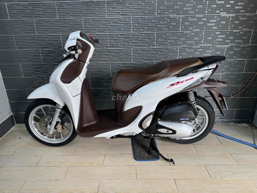 Honda SH Mode 2022 Trắng 20000 km. Mua bán Xe máy tại Quận Bình Thạnh Tp Hồ Chí Minh được đăng bởi kelwin hình 4