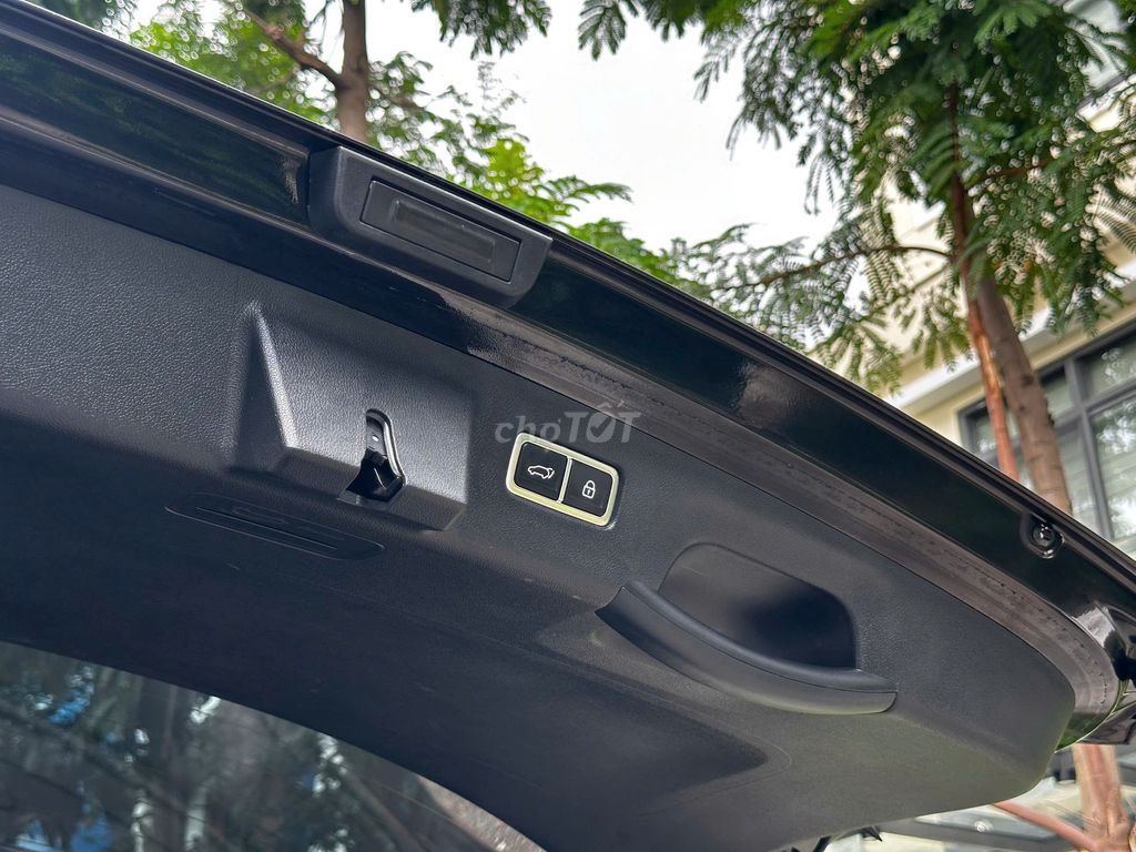 Kia Sorento 2.5 Signature 2022 màu đen. Mua bán Ô tô tại Quận Thanh Xuân Hà Nội được đăng bởi Nguyễn Tuấn Hoàng hình 11