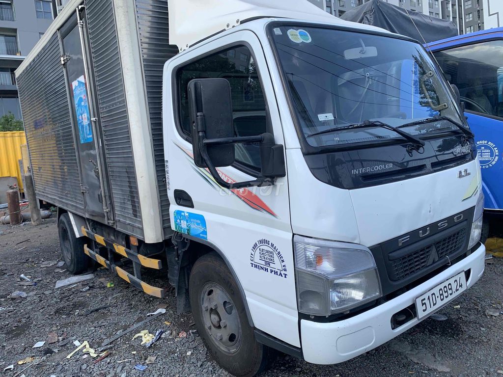 Fuso 1,7t đời 2015 thùng kín 4,4*1,8*1,9 m mlanh