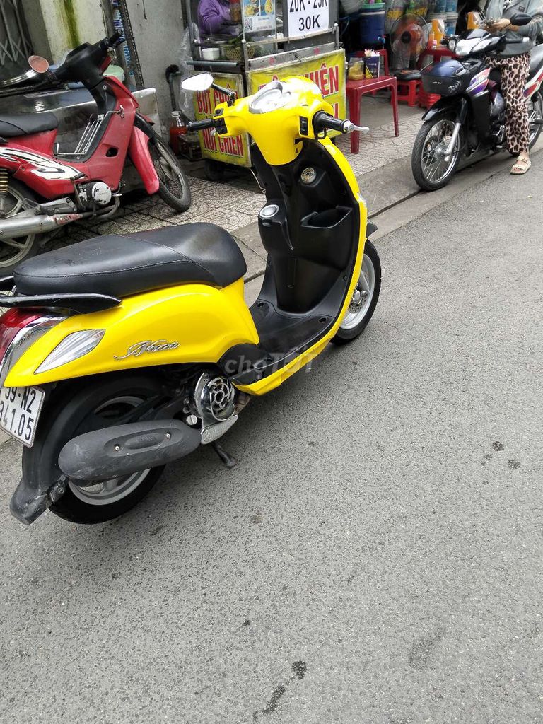 Xe máy Yamaha Nozza màu vàng, số tự động. Mua bán Xe máy tại Quận 12 Tp Hồ Chí Minh được đăng bởi Tien Dinh hình 3