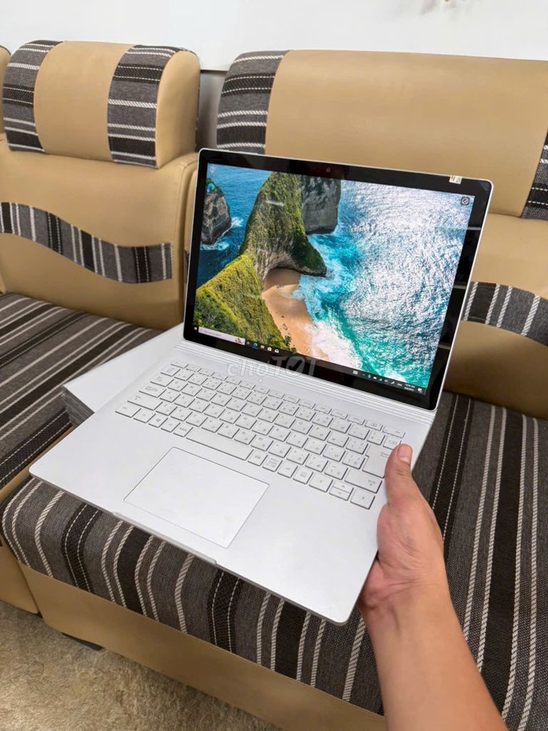Microsoft Surface Book Core i7 8GB/256GB/có ship. Mua bán Laptop tại Quận 3 Tp Hồ Chí Minh được đăng bởi Thảo Anh Apple Giá sỉ hình 1