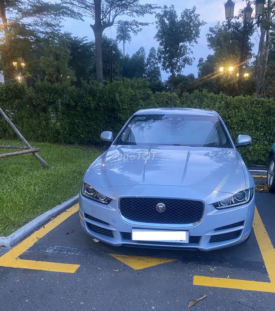 Jaguar XE 2016 Portfolio - 55000 km. Mua bán Ô tô tại Thành phố Thủ Đức Tp Hồ Chí Minh được đăng bởi Quynh Nguyen hình 1