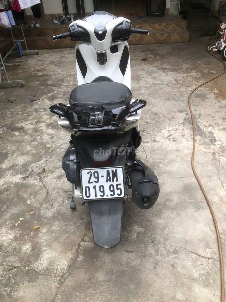 Honda SH màu Trắng bien 1995. Mua bán Xe máy tại Huyện Mỹ Đức Hà Nội được đăng bởi Hải hình 1