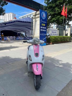 Piaggio Vespa Hồng Trắng. Mua bán Xe máy tại Quận Cầu Giấy Hà Nội được đăng bởi anh tạo ra