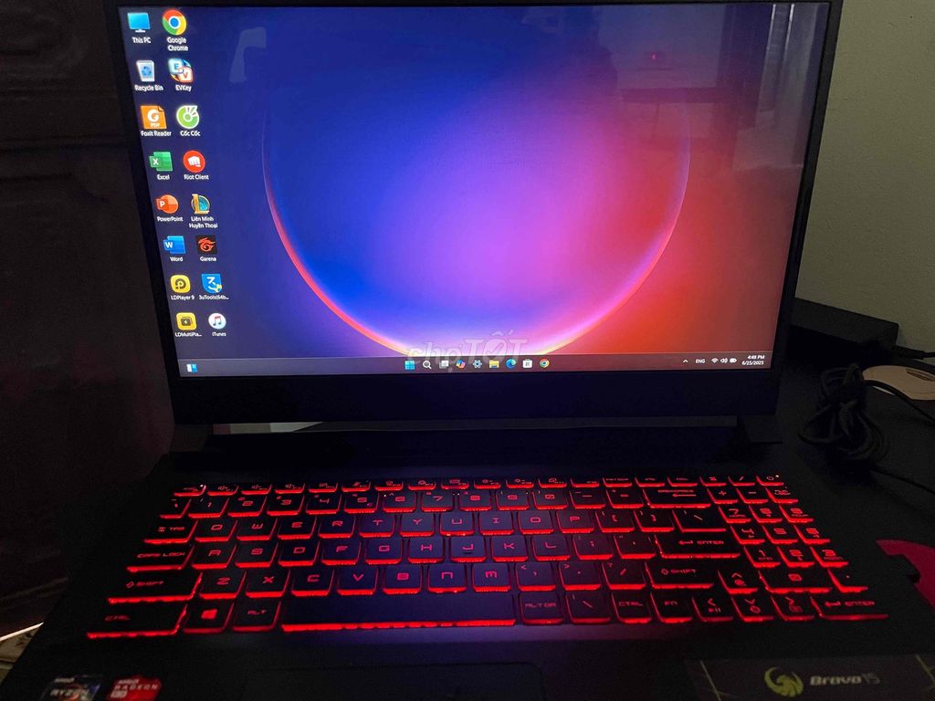 Laptop Gaming MSI Bravo i5