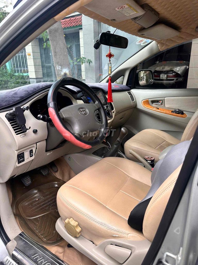 Toyota Innova 2010 G - 254000 km