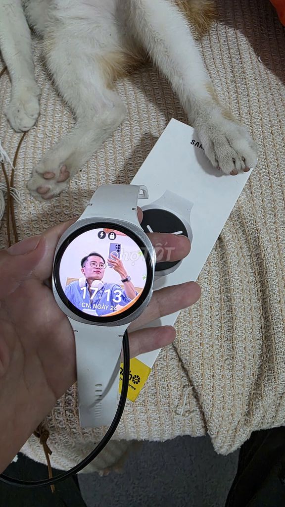 Đồng Hồ Samsung Watch8 44mm WiFi - Màu Bạc. Mua bán Thiết bị đeo thông minh tại Thành phố Thuận An Bình Dương được đăng bởi Hoàng Anh hình 1