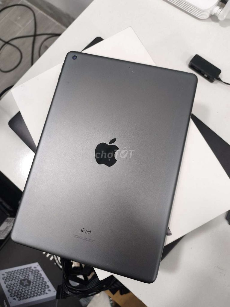 Apple iPad Gen 9 64GB Xám Wifi. Mua bán Máy tính bảng tại Quận Sơn Trà Đà Nẵng được đăng bởi Trần Huy Hoàng hình 1
