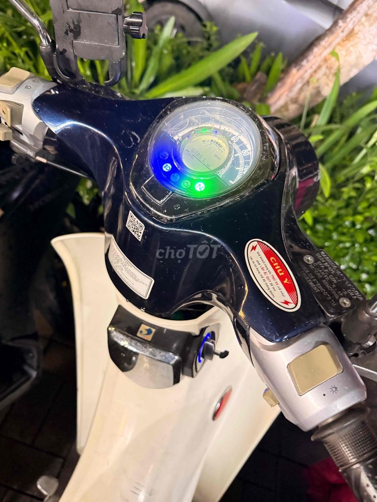 Xe máy 4 số 50cc Cub Classic VVIP 2022 SmartKey. Mua bán Xe máy tại Quận 1 Tp Hồ Chí Minh được đăng bởi Nguyễn Chí Cường hình 5
