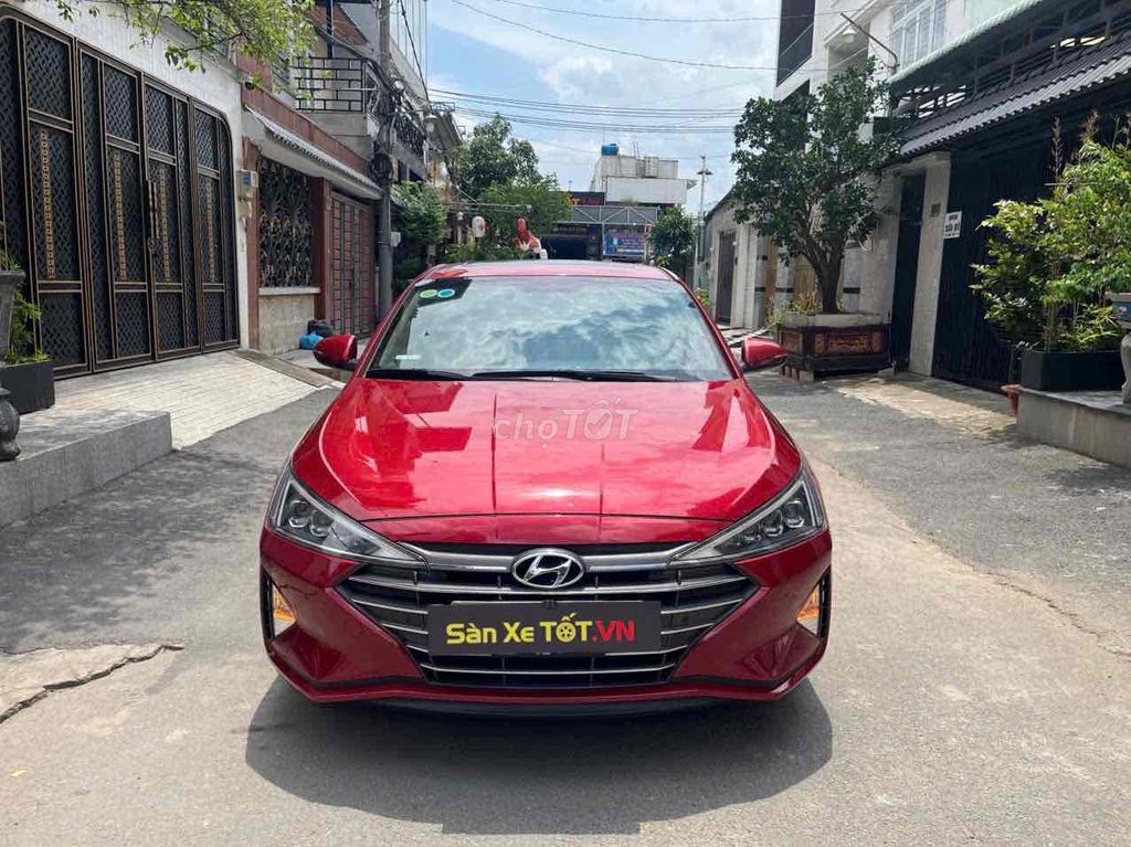 Hyundai Elantra 2019 2.0AT - 82000 km. Mua bán Ô tô tại Quận 12 Tp Hồ Chí Minh được đăng bởi HA hình 2