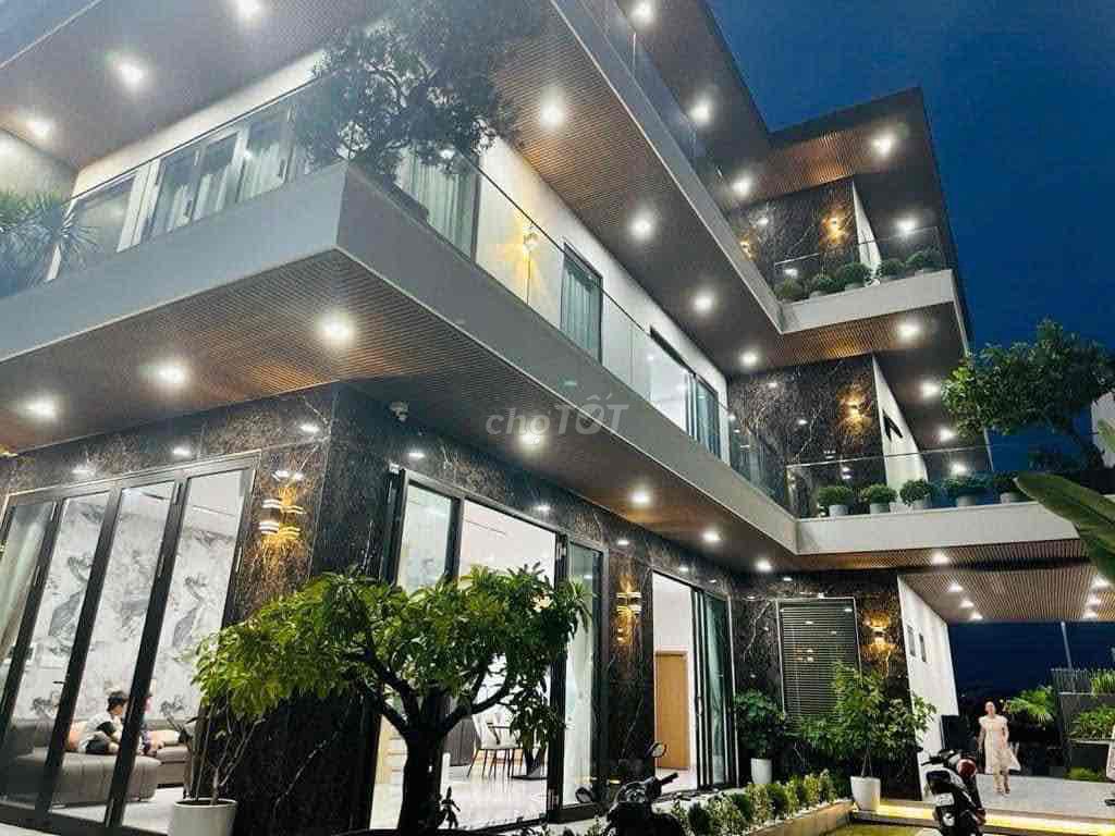 Cho thuê villa mới xây 3 tầng đảo Víp, Hoà Xuân view sông