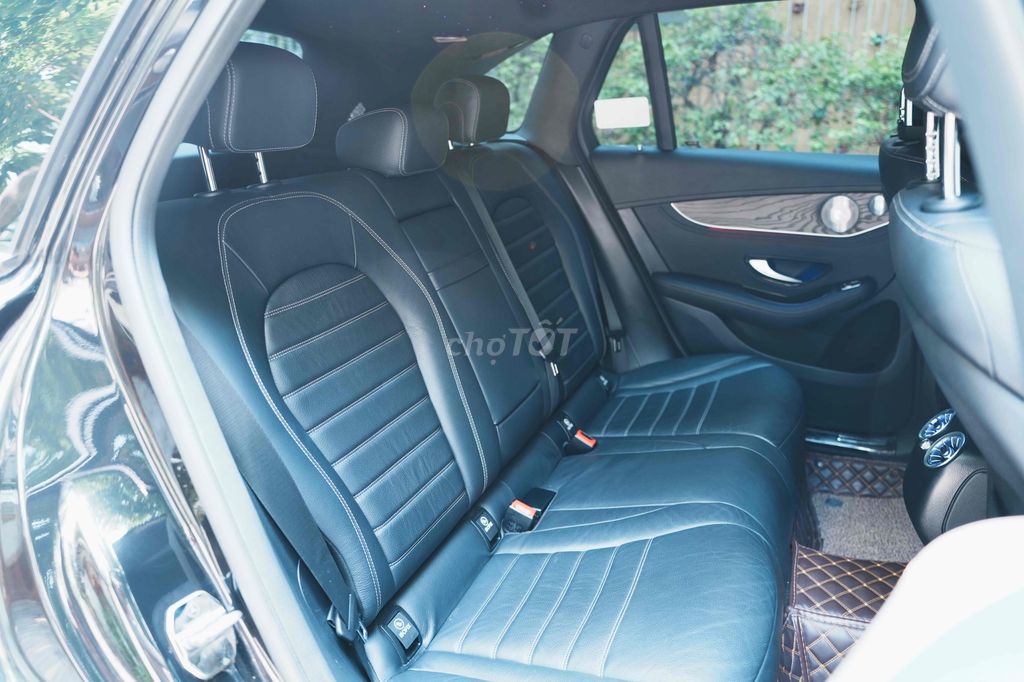 Mercedes Benz GLC200 4MATIC 2020 - 42000 km. Mua bán Ô tô tại Quận Thanh Xuân Hà Nội được đăng bởi Trần Trí Cường hình 13