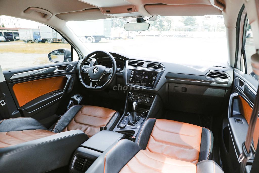 Volkswagen Tiguan model 2023 siêu lướt 28700 km. Mua bán Ô tô tại Quận Gò Vấp Tp Hồ Chí Minh được đăng bởi NGUYỄN MINH VUA XE LƯỚT hình 7
