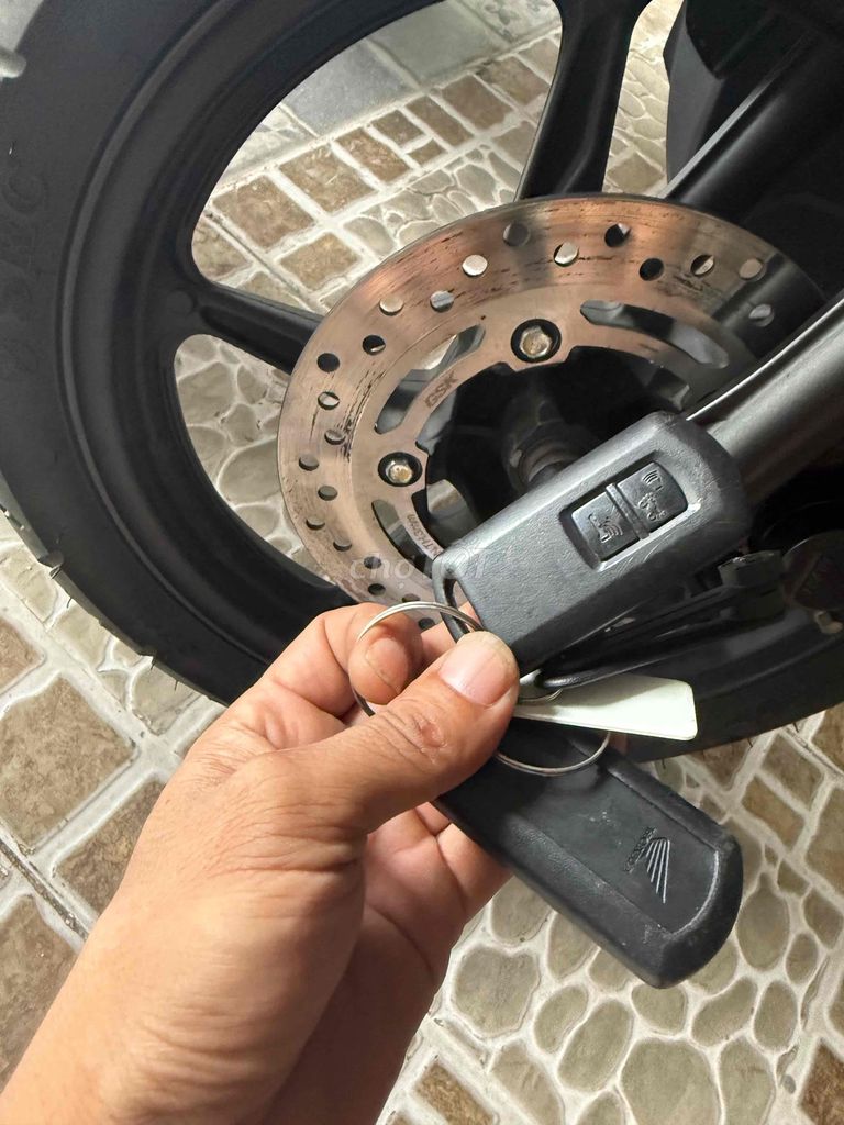 Ab 125cc 2021 khóa cả 2 hồ sơ sẵn về bấm vào tên. Mua bán Xe máy tại Thành phố Nam Định Nam Định được đăng bởi Bảo Nhi Trần hình 5