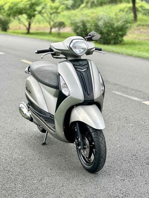 ✅✅ Grande 125cc.Zin Nguyên Bản. Siêu Keng. Mua bán Xe máy tại Quận Gò Vấp Tp Hồ Chí Minh được đăng bởi VESPA ĐỨC NGUYỄN 