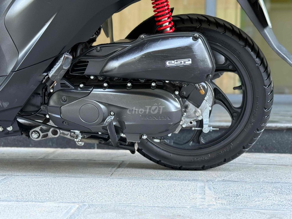 Honda Vision Sport Đặc Biệt nhám cực mới 29H2. Mua bán Xe máy tại Quận Ba Đình Hà Nội được đăng bởi Xe Máy Nam Thi hình 14