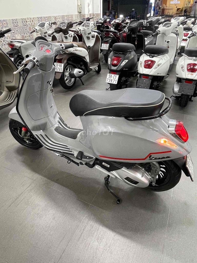 Vespa spint 100%  chính chủ. Mua bán Xe máy tại Quận Phú Nhuận Tp Hồ Chí Minh được đăng bởi DŨNG HOÀNG  hình 4